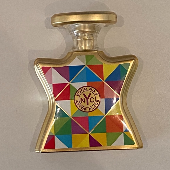 Bond No. 9 New York - Astor Place - Picture 2 of 2